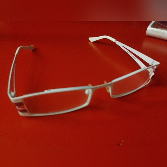 White Eyeglasses Readers 2.00 - Picture 3 of 3